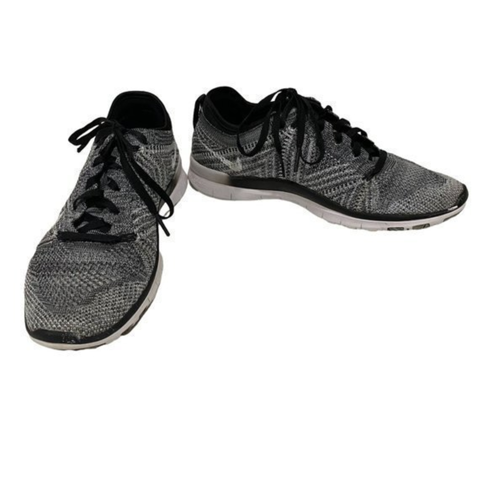 Nike Free TR Flyknit Oreo Black White Wolf Grey Sneakers 718785-001 Size 7‎